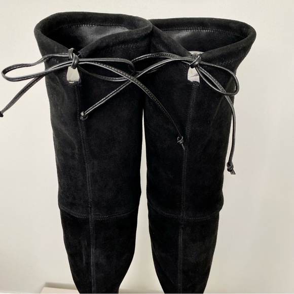 Stuart Weitzman NWT Over-The-Knee Black Suede Boots Size 7 - Picture 7 of 15